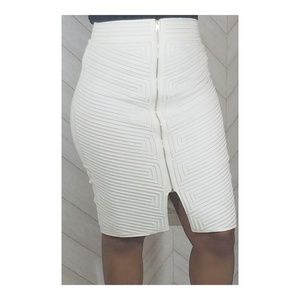 NWT Geometric White Pencil Skirt
